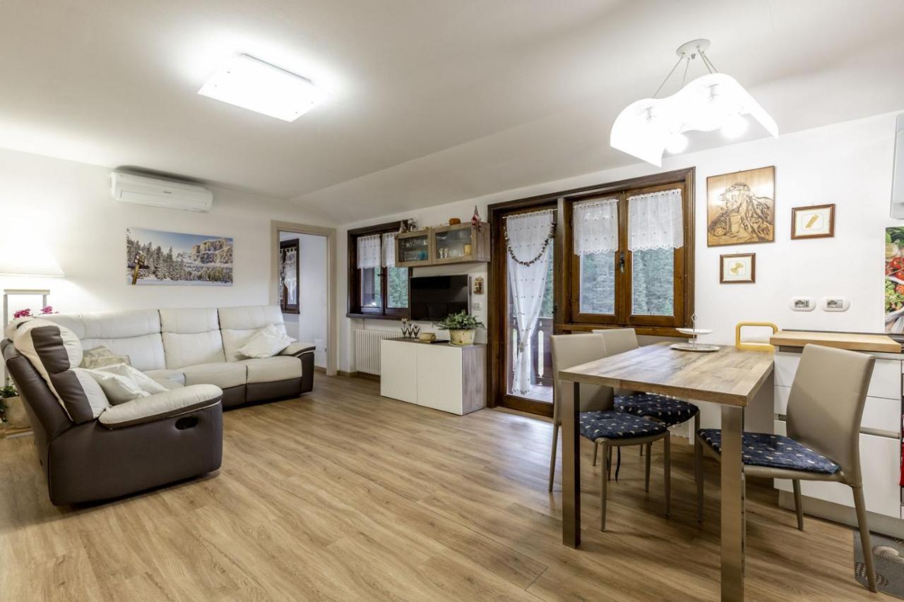 Apartmán Des Alpes 2 Canazei Exteriér fotografie